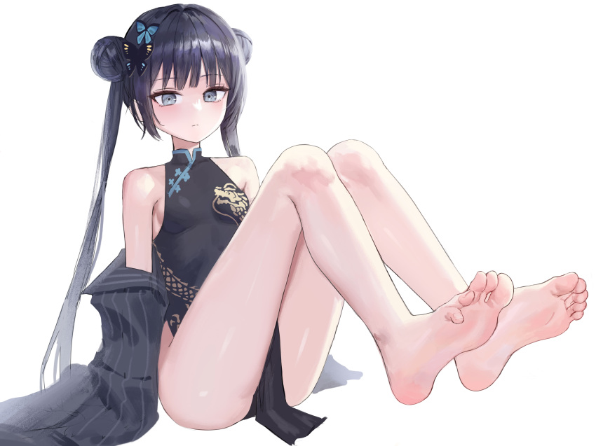 1girl absurdres bare_legs bare_shoulders barefoot black_dress black_hair blue_archive breasts butterfly_hair_ornament china_dress chinese_clothes closed_mouth coat damcheong double_bun dragon_print dress full_body grey_background grey_eyes hair_bun hair_ornament highres jacket kisaki_(blue_archive) knees_up long_hair looking_at_viewer pelvic_curtain pinstripe_jacket pinstripe_pattern print_dress simple_background sleeveless sleeveless_dress small_breasts soles solo striped_clothes striped_coat striped_jacket toes twintails vertical-striped_coat very_long_hair