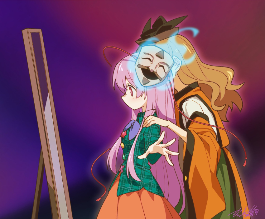 2girls abstract_background black_hat blonde_hair blue_shirt bow bowtie bubble_skirt buttons detached_sleeves green_skirt hata_no_kokoro highres long_hair long_sleeves mask mask_on_head matara_okina mirror multicolored_background multiple_girls orange_sleeves orange_tabard pink_eyes pink_hair pink_skirt plaid plaid_shirt purple_bow purple_bowtie shikido_(khf) shirt skirt tabard touhou undershirt very_long_hair wavy_hair white_shirt