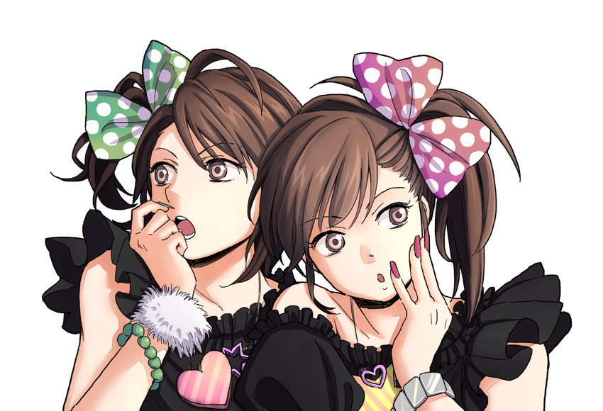 bow fukimin futami_ami futami_mami green_nails hair_bow idolmaster idolmaster_(classic) idolmaster_2 multiple_girls nail_polish pink_nails siblings twins