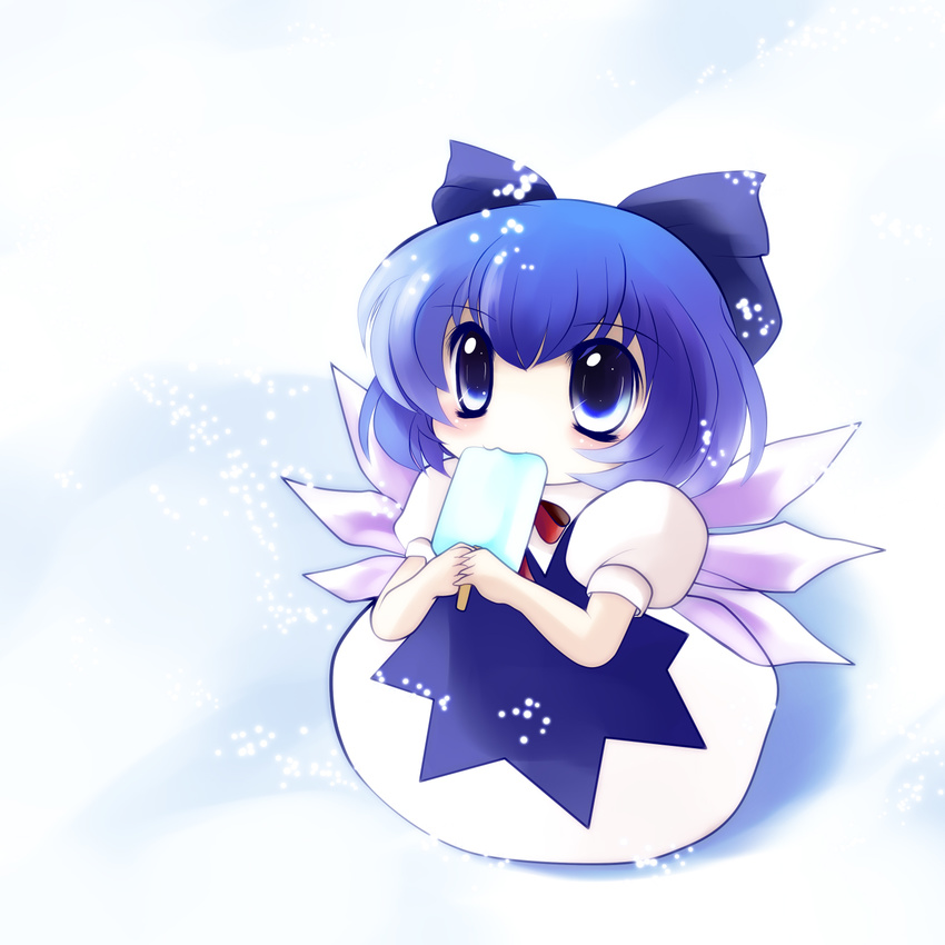 :3 blue_eyes blue_hair bow chibi cirno food hair_bow highres popsicle snow solo touhou wings yume_shokunin