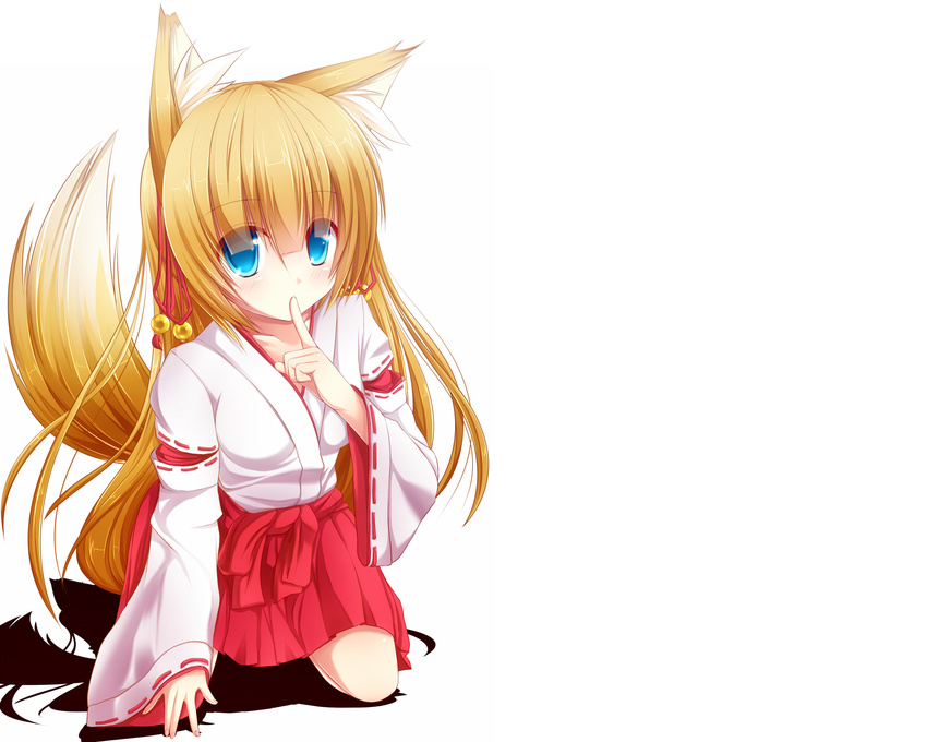 animal_ears foxgirl japanese_clothes miko syroh tail white