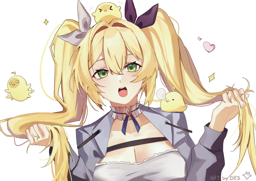 1girl animal_on_head animal_on_shoulder artist_name bird bird_on_head bird_on_shoulder blonde_hair breasts cleavage commentary des_hatsumine dokibird_(vtuber) dragoon_(dokibird) green_eyes hair_between_eyes hair_intakes heart highres holding_own_hair indie_virtual_youtuber long_hair looking_at_viewer medium_breasts nose_bubble on_head open_mouth sparkle symbol-only_commentary teeth twintails upper_body upper_teeth_only virtual_youtuber white_background