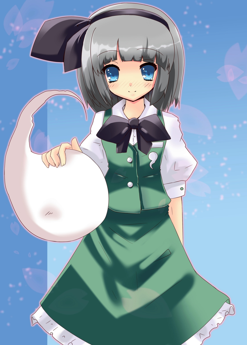 blue_eyes blush hair_ribbon highres konpaku_youmu konpaku_youmu_(ghost) ribbon silver_hair snow_(gi66gotyo) solo touhou