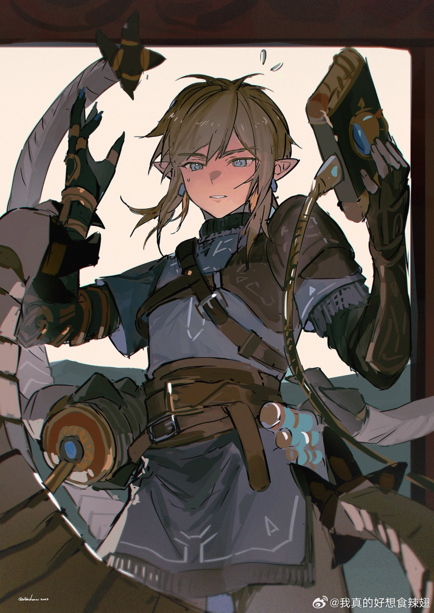 1boy akihare armor belt black_gloves blonde_hair blue_eyes brown_belt cowboy_shot earrings fingerless_gloves gloves hands_up highres holding jewelry link looking_at_viewer male_focus medium_hair multiple_belts pants parted_lips pointy_ears sidelocks solo the_legend_of_zelda the_legend_of_zelda:_tears_of_the_kingdom weibo_logo weibo_username