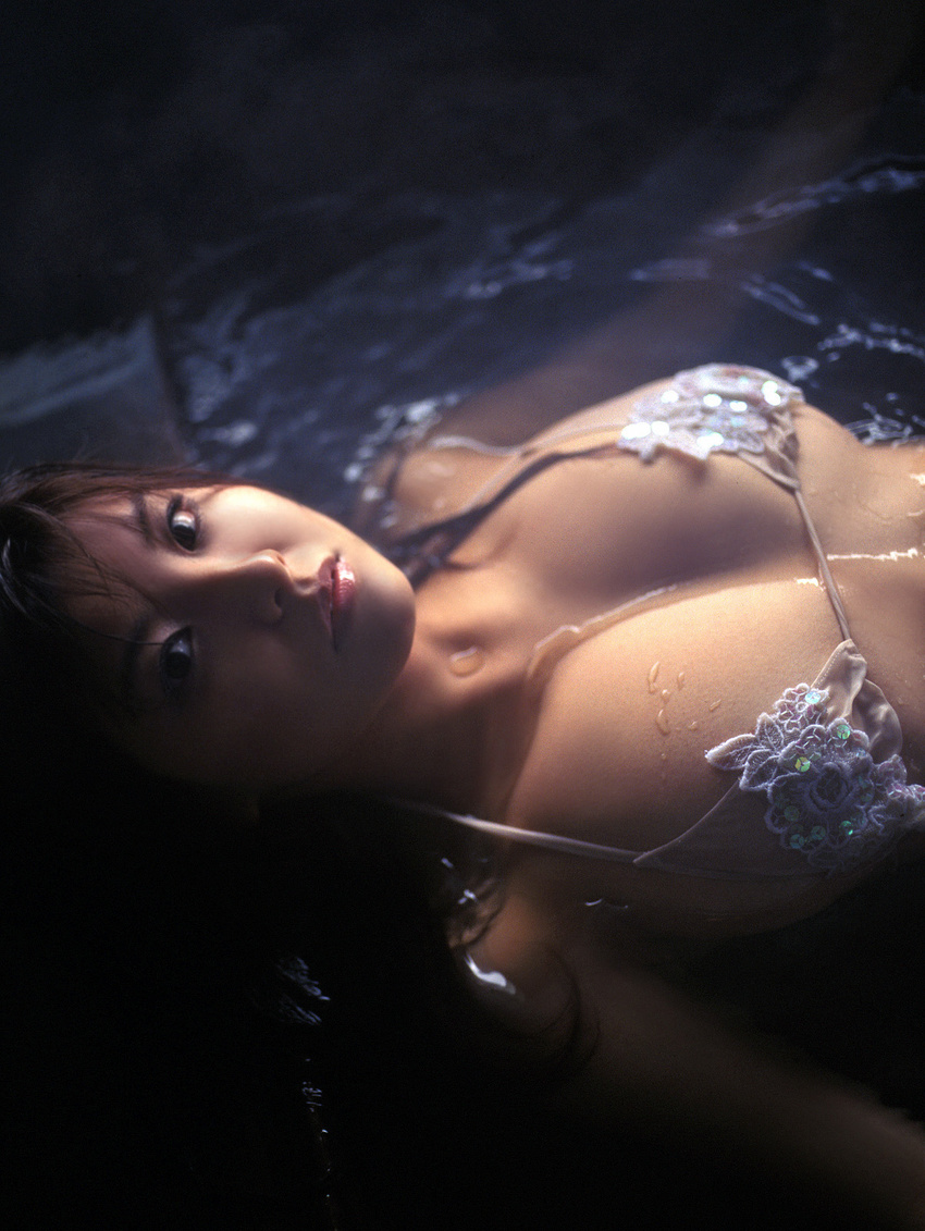 bikini_top breasts cleavage hanai_miri highres ns_eyes_337 photo wet