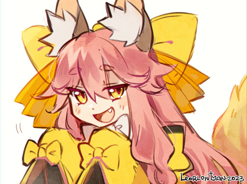 1girl :d absurdres animal_ear_fluff animal_ears artist_name bow fang fate/samurai_remnant fate_(series) fox_ears fox_tail hair_bow highres japanese_clothes kimono leorlontyan long_hair looking_at_viewer open_mouth pink_hair simple_background sleeves_past_fingers sleeves_past_wrists smile solo tail tamamo_(fate) tamamo_aria_(fate) upper_body white_background yellow_bow yellow_eyes yellow_kimono