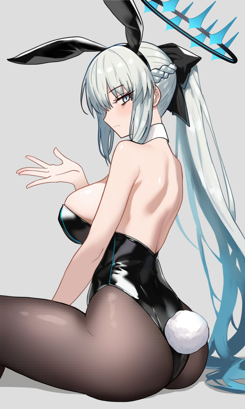 1girl absurdres ass black_bow blue_eyes bow braid breasts ebora fate/grand_order fate_(series) french_braid grey_hair hair_bow highres large_breasts long_hair looking_at_viewer morgan_le_fay_(fate) playboy_bunny ponytail sidelocks solo thighs very_long_hair