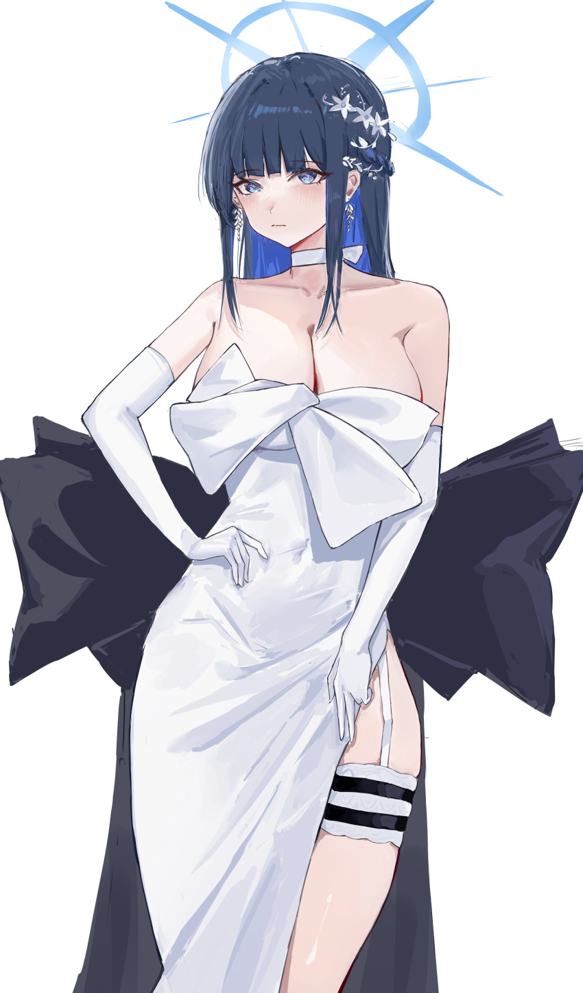 1girl absurdres black_hair blue_archive blue_eyes blue_hair blue_halo blush breasts choker cleavage closed_mouth collarbone colored_inner_hair dress earrings elbow_gloves feet_out_of_frame gloves hair_ornament halo highres jewelry large_breasts long_hair multicolored_hair official_alternate_costume saori_(blue_archive) saori_(dress)_(blue_archive) simple_background solo strapless strapless_dress white_background white_choker white_dress white_gloves yuanqi_(chriu)