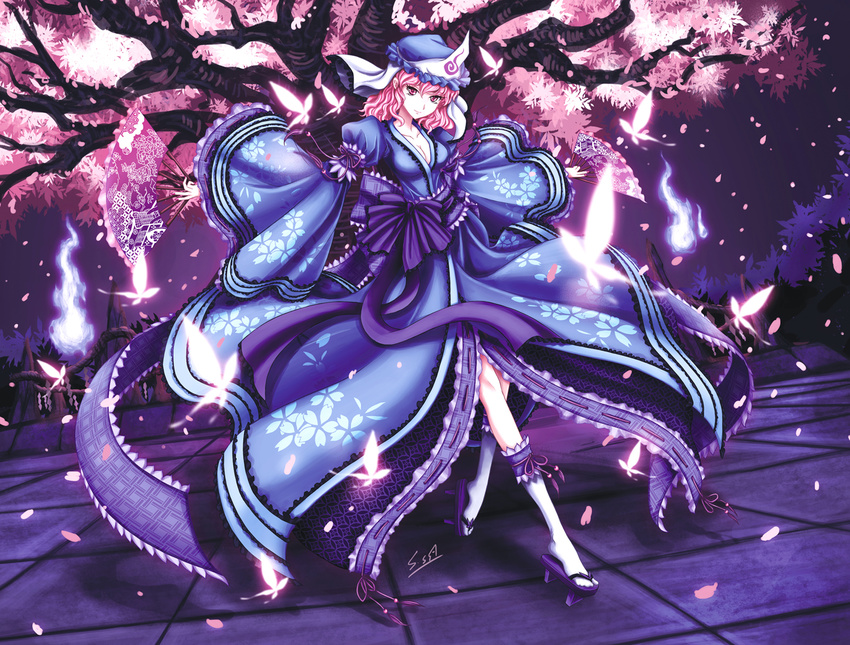 bug butterfly cherry_blossoms fan folding_fan ghost insect japanese_clothes petals pink_eyes pink_hair saigyouji_yuyuko short_hair skyspace smile solo standing touhou tree triangular_headpiece wide_sleeves