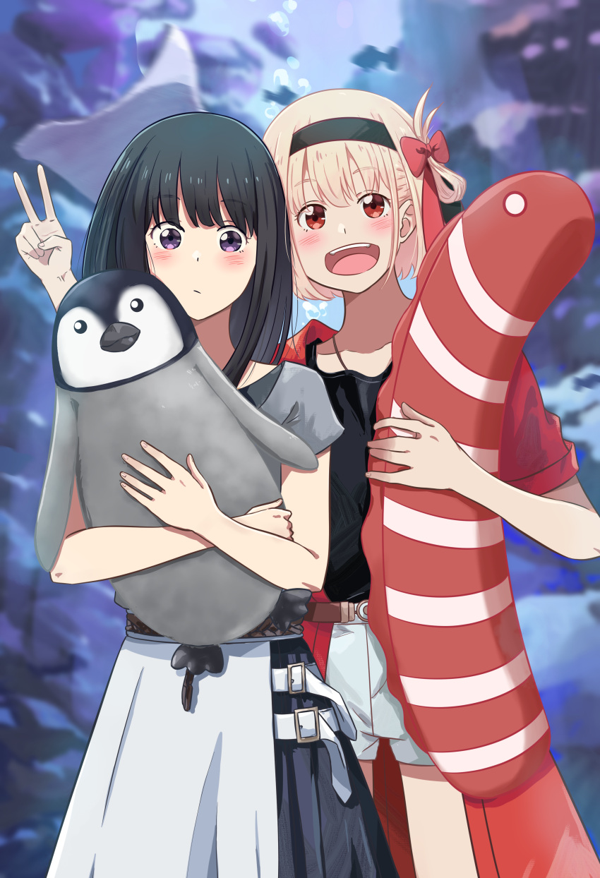 2girls absurdres aquarium black_hair black_hairband black_shirt black_skirt blonde_hair blush bow chai_haru closed_mouth commentary_request cowboy_shot grey_shirt hair_bow hairband highres holding holding_stuffed_toy indoors inoue_takina jewelry long_hair lycoris_recoil medium_hair multiple_girls necklace nishikigi_chisato one_side_up open_mouth purple_eyes red_bow red_eyes red_shirt shirt short_sleeves skirt smile stuffed_animal stuffed_fish stuffed_penguin stuffed_toy very_long_hair white_skirt