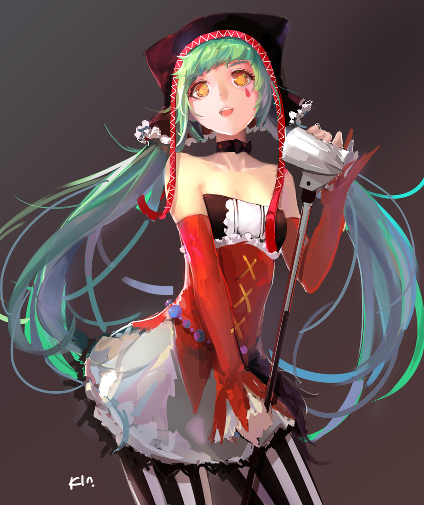 absurdres cat_food_(vocaloid) detached_sleeves green_hair hatsune_miku highres kinven long_hair microphone microphone_stand pantyhose project_diva_(series) project_diva_f skirt solo striped striped_legwear twintails vertical-striped_legwear vertical_stripes very_long_hair vocaloid yellow_eyes