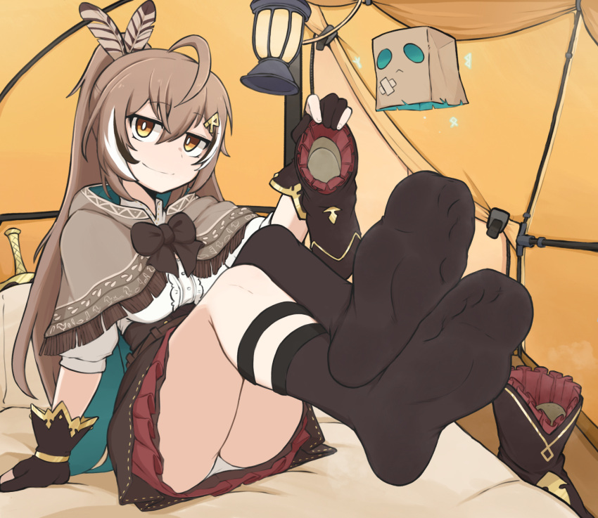 1girl ahoge arm_support asymmetrical_legwear bed_sheet black_gloves black_hair boots bow bowtie bright_pupils brown_bow brown_bowtie brown_eyes brown_hair brown_socks closed_mouth crossed_ankles double-parted_bangs feather_hair_ornament feathers feet foot_focus foreshortening frills full_body gloves gold_trim hair_between_eyes hair_ornament highres holding holding_boots holding_clothes holding_footwear hololive hood hood_down indoors knees_up legs legs_together long_hair looking_at_viewer miniskirt multicolored_hair nanashi_mumei no_shoes on_bed panties partially_fingerless_gloves ponytail sitting skirt smile socks softhanten soles streaked_hair tent toes underwear uneven_legwear unworn_boots variant_set very_long_hair virtual_youtuber white_hair white_panties white_pupils