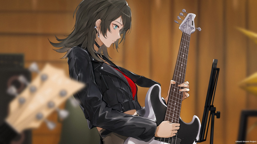 1girl bang_dream! bang_dream!_it's_mygo!!!!! bass_guitar black_choker black_hair black_jacket blue_eyes blurry blurry_background blurry_foreground breasts choker copyright_notice cowboy_shot crop_top cropped_jacket depth_of_field earclip electric_guitar film_grain from_side guest_art guitar highres holding holding_instrument indoors instrument jacket long_sleeves marumoru medium_breasts midriff music official_art playing_bass playing_instrument profile red_shirt second-party_source shirt solo yahata_umiri