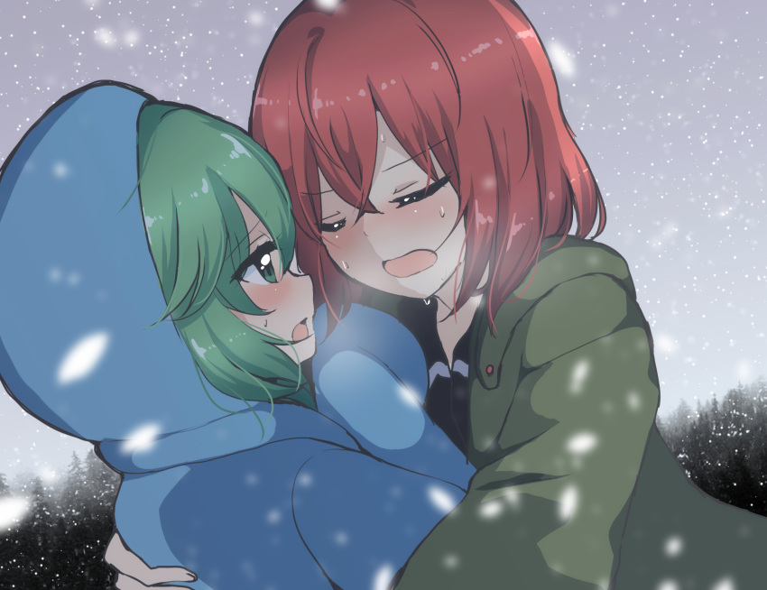 2others androgynous black_shirt blue_jacket blush closed_eyes collared_shirt crossed_bangs green_eyes green_hair green_jacket highres hood hood_up hooded_jacket jacket len'en long_sleeves medium_hair multiple_others open_mouth other_focus ougi_hina outdoors red_hair shirt shitodo_aoji shitodo_hooaka short_hair snowing sweat winter