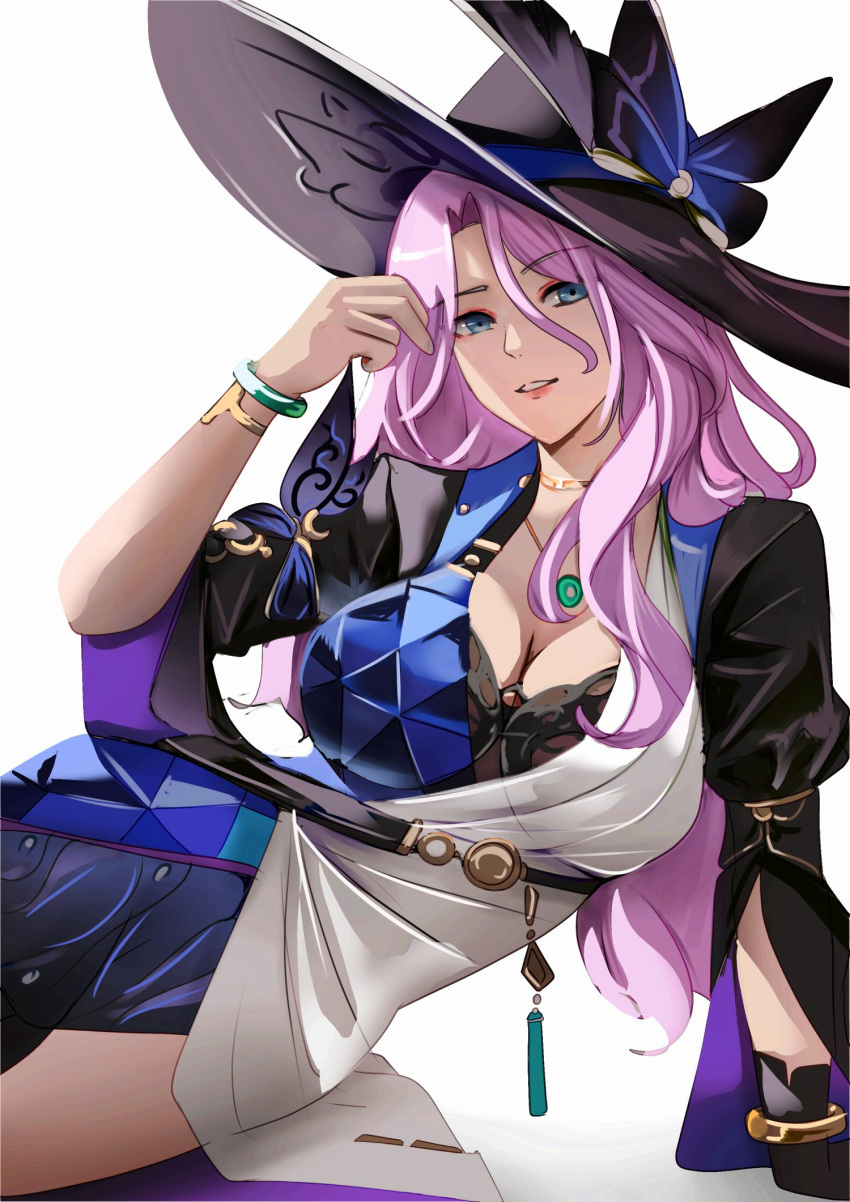 1girl arm_support black_gloves black_hat blue_dress blue_eyes bracelet breasts choker cleavage commentary dress eyeshadow gloves grin hand_up hat highres honkai:_star_rail honkai_(series) jade_(honkai:_star_rail) jewelry large_breasts long_hair looking_at_viewer makeup notgustiarp parted_lips pink_hair short_sleeves simple_background single_glove smile solo two-tone_dress white_background white_dress