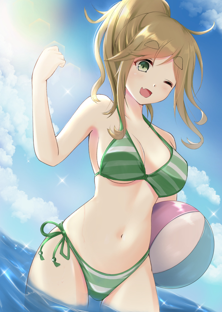 1girl absurdres ball beachball bikini blonde_hair blue_sky breasts cloud collarbone commentary_request day fang file112056 green_bikini green_eyes highres holding holding_ball holding_beachball inuyama_aoi medium_breasts navel ocean one_eye_closed outdoors partially_submerged side-tie_bikini_bottom skin_fang sky solo striped_bikini striped_clothes swimsuit thick_eyebrows underboob yurucamp