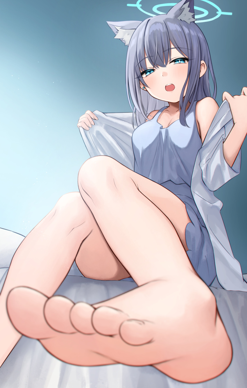 1girl alternate_costume animal_ear_fluff animal_ears barefoot blue_archive blue_cardigan blue_halo blue_jacket blue_shorts cardigan extra_ears feet foot_focus grey_hair halo highres hoshimiya_aki jacket looking_at_viewer mismatched_pupils on_bed open_clothes open_jacket open_mouth shiroko_(blue_archive) shorts simple_background sitting teeth upper_teeth_only wolf_ears