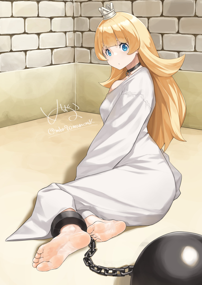 1girl absurdres ball_and_chain_restraint barefoot black_collar blonde_hair blue_eyes breasts brick_wall collar crown dot_mouth eyebrows_hidden_by_hair feet foot_focus from_side full_body highres hime-sama_"goumon"_no_jikan_desu hime_(himesama_goumon) indoors long_hair looking_at_viewer mbr90munouk mini_crown prison_cell rags signature sitting small_breasts soles solo toes