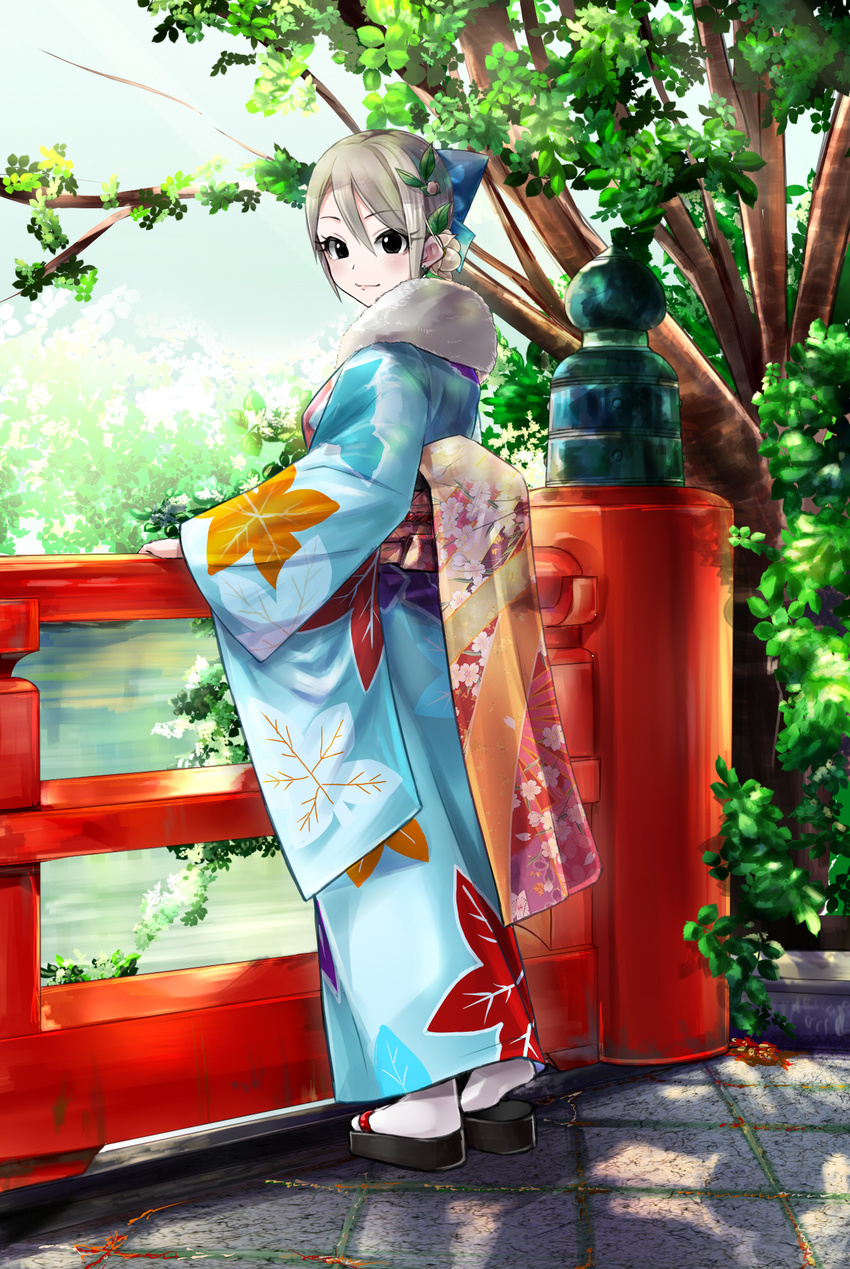 black_eyes fur-trimmed_kimono fur_trim grey_hair highres idolmaster idolmaster_cinderella_girls japanese_clothes kimono ooike_teru shiomi_shuuko smile solo tabi tree water