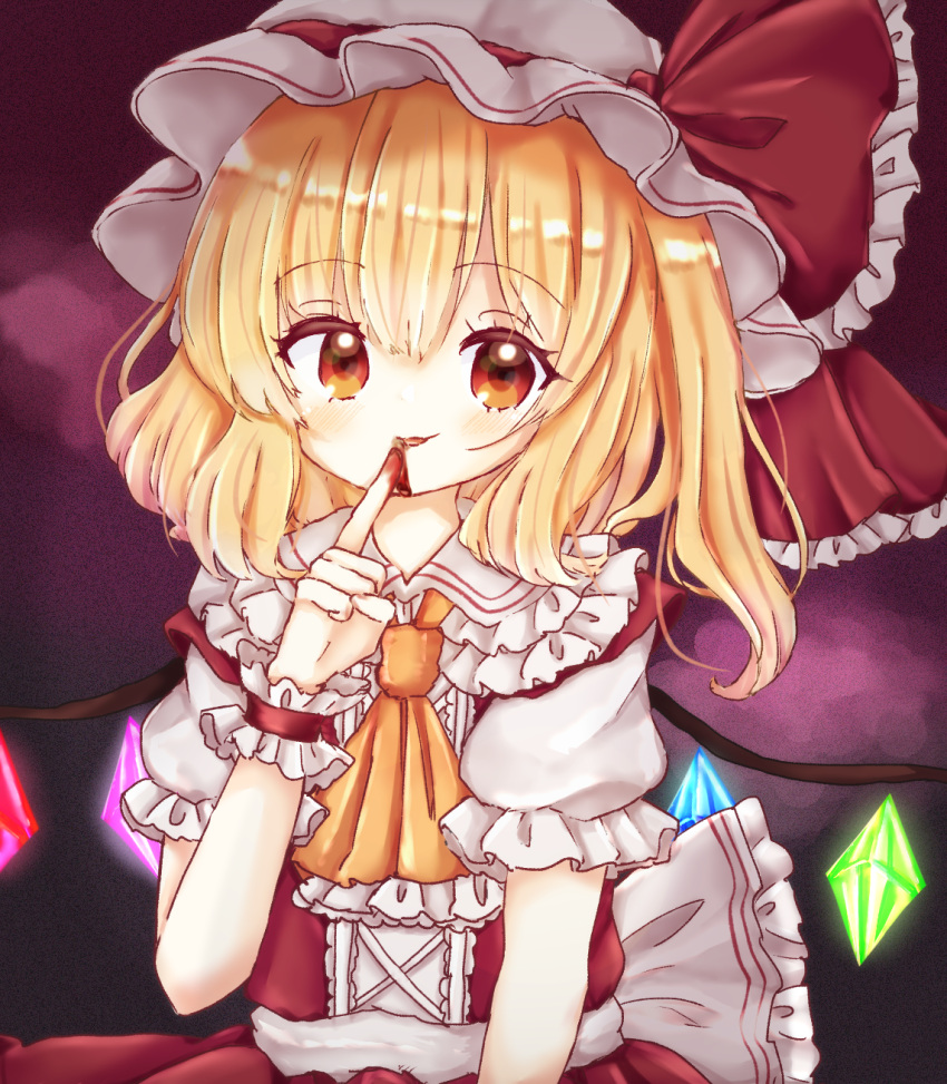 1girl ascot blonde_hair blood blood_on_face blood_on_hands crystal flandre_scarlet hat hat_ribbon highres mob_cap multicolored_wings one_side_up puffy_short_sleeves puffy_sleeves red_eyes red_skirt red_vest ribbon short_sleeves side_ponytail skirt skirt_set smile solo touhou upper_body vest white_headwear wings yellow_ascot yuzu_shino_(bon2rose)