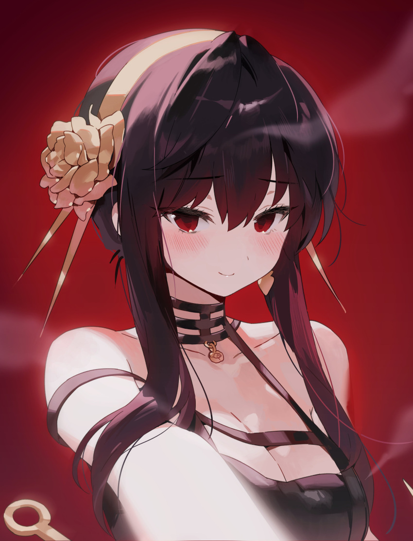 1girl absurdres bare_shoulders black_dress black_hair breasts cleavage dagger dress flower gold_hairband hair_flower hair_ornament hairband highres holding holding_dagger holding_knife holding_weapon jewelry knife large_breasts light_blush long_hair looking_at_viewer red_background red_eyes seoji short_hair_with_long_locks sidelocks solo_focus spy_x_family stiletto_(weapon) weapon yor_briar
