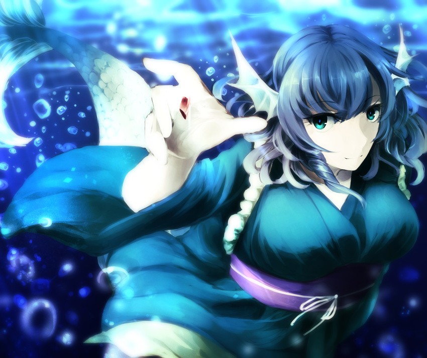 blue_hair blue_pupils bubble caustics curly_hair green_eyes highres japanese_clothes kimono light_rays long_sleeves mermaid monster_girl obi pebble reaching sash shiny shiny_hair short_hair smile solo swimming touhou underwater wakasagihime wide_sleeves yurinotubomi