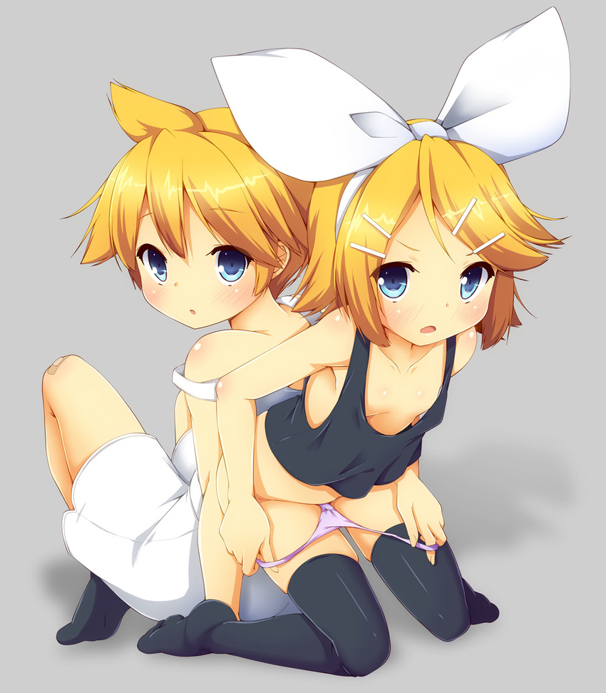 1girl back-to-back black_legwear blonde_hair blue_eyes blush bow breasts downblouse grey_background hair_bow hair_ornament hairpin highres kagamine_len kagamine_rin kneeling looking_at_viewer no_shoes open_mouth panties pink_panties short_hair shorts simple_background sitting small_breasts strap_slip tank_top thighhighs underwear undressing vocaloid yuzuki_kei