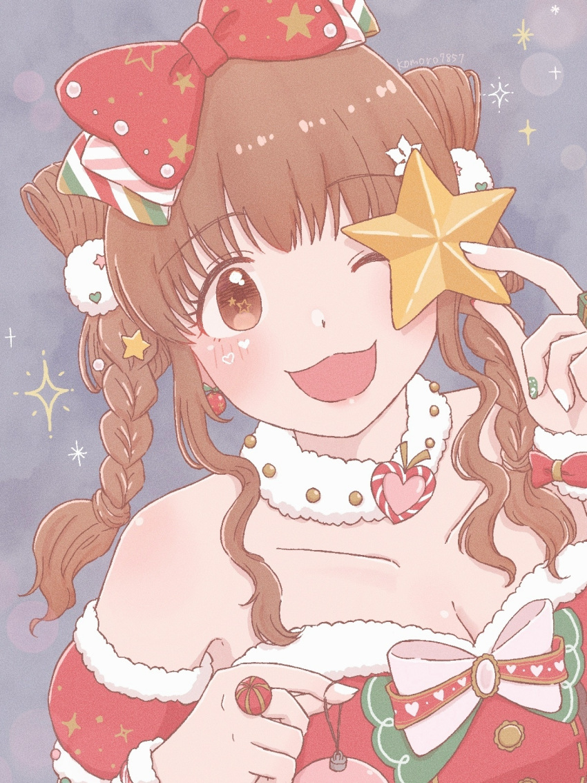 :3 ;3 blush bow bowtie brown_eyes brown_hair christmas dress earrings fur-trimmed_dress fur_trim highres idolmaster idolmaster_cinderella_girls jewelry merry_christmas moroboshi_kirari one_eye_closed open_mouth red_bow red_headwear ring simple_background single_earring smile star_(symbol) star_in_eye symbol_in_eye twintails