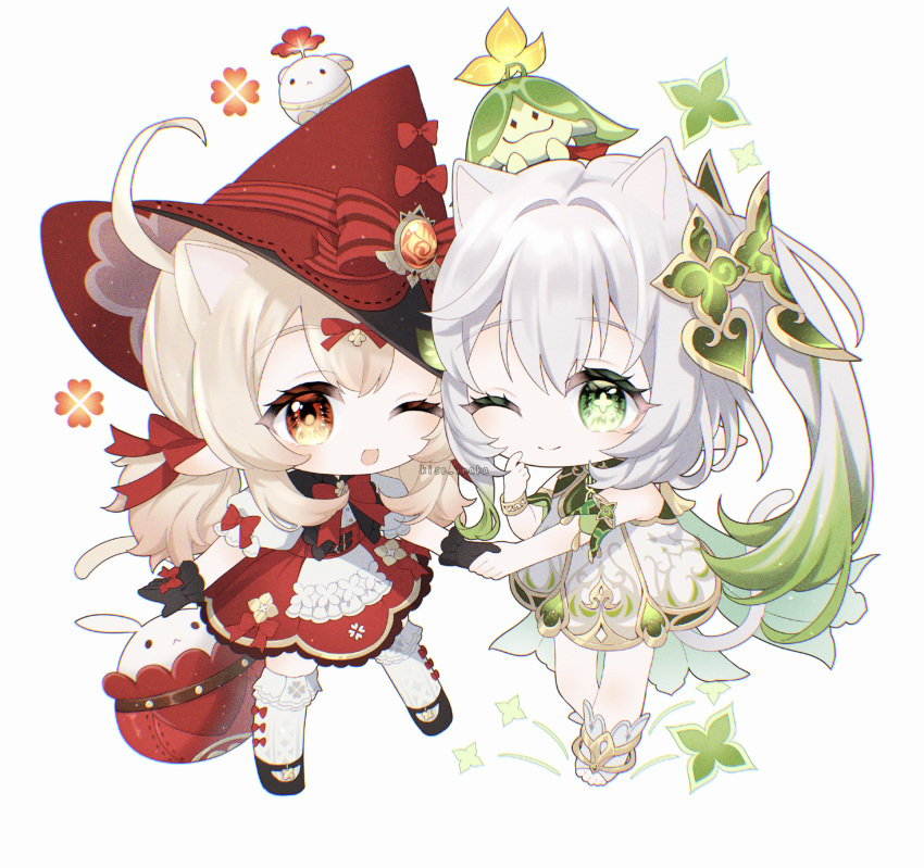 2girls ;) ;d absurdres ahoge animal_ears bare_shoulders black_footwear black_gloves blonde_hair bow bowtie bright_pupils brooch cape cat_ears cat_tail chibi clover clover_print contrapposto cross-shaped_pupils detached_sleeves dress dress_bow extra_ears four-leaf_clover frilled_dress frilled_sleeves frilled_thighhighs frills genshin_impact gloves gold_bracelet gold_trim green_cape green_eyes green_hair green_sleeves grey_hair hair_between_eyes hair_intakes hair_ribbon hat hat_ribbon highres holding_hands jewelry jumpy_dumpty kise_inaka klee_(blossoming_starlight)_(genshin_impact) klee_(genshin_impact) long_hair looking_at_viewer low_twintails mary_janes medium_hair multicolored_hair multiple_girls nahida_(genshin_impact) official_alternate_costume one_eye_closed pointy_ears puffy_short_sleeves puffy_sleeves red_bow red_bowtie red_dress red_eyes red_hat red_ribbon ribbon shirt shoes short_sleeves side_ponytail sidelocks simple_background sleeveless sleeveless_dress slime_(genshin_impact) smile standing standing_on_one_leg streaked_hair symbol-shaped_pupils tail thighhighs toeless_footwear twintails two-tone_hair very_long_hair vision_(genshin_impact) white_background white_dress white_footwear white_pupils white_shirt white_thighhighs witch_hat