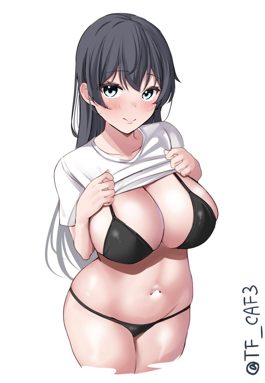 1girl agano_(kancolle) alternate_costume black_hair blue_eyes breasts cleavage clothes_lift commentary_request cowboy_shot cropped_legs highres kantai_collection large_breasts lifted_by_self long_hair navel one-hour_drawing_challenge shirt shirt_lift short_sleeves simple_background smile solo tf_cafe twitter_username white_background white_shirt