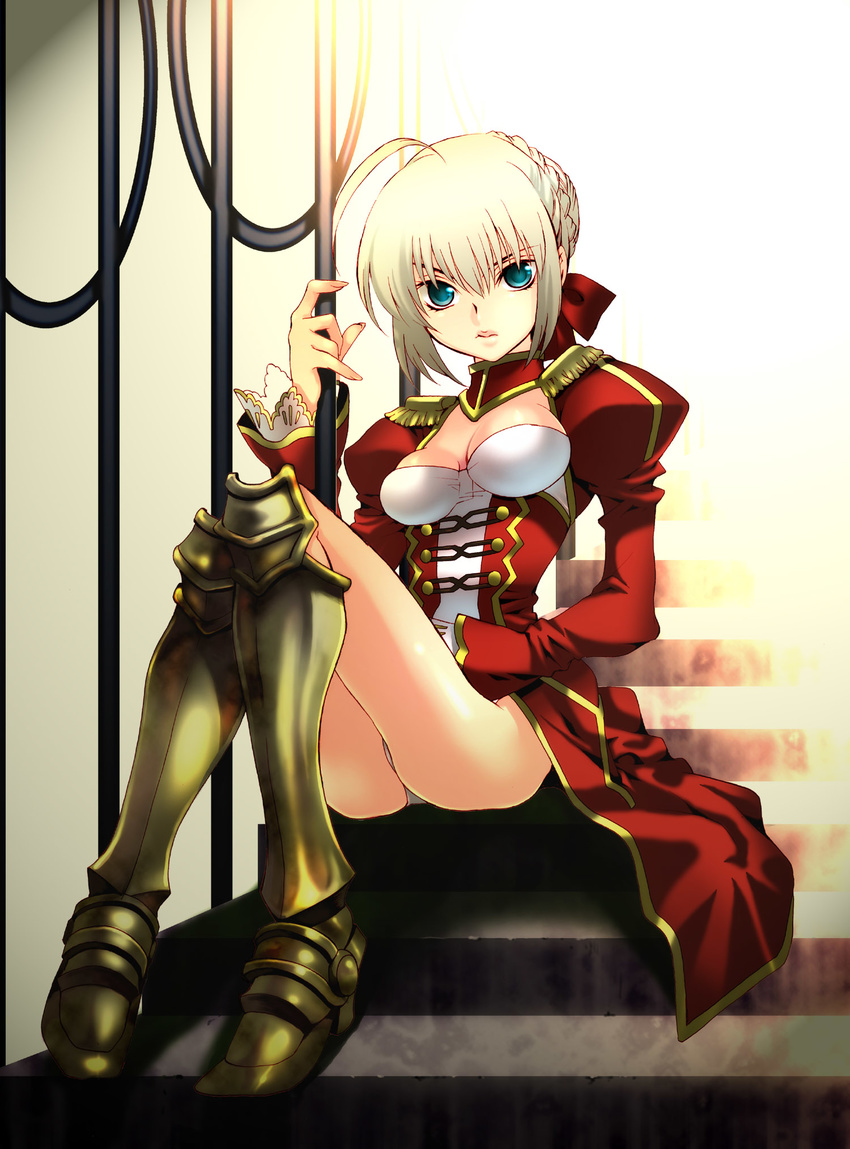 armor bad_id bad_pixiv_id blonde_hair epaulettes fate/extra fate_(series) green_eyes highres mgk968 nero_claudius_(fate) nero_claudius_(fate)_(all) sitting solo