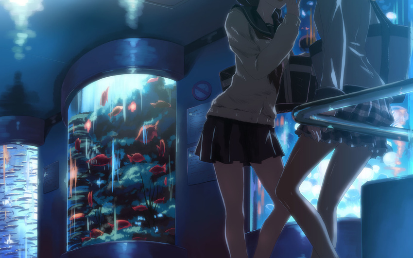 aquarium bag fish highres legs multiple_girls original school_uniform skirt wallpaper yuuki_tatsuya