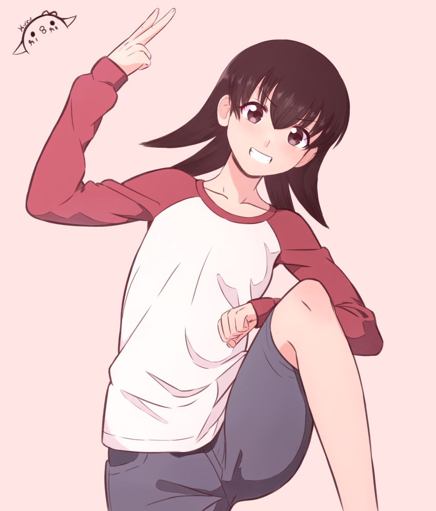 1girl absurdres azumanga_daioh blue_shorts brown_eyes brown_hair grin hand_up highres knee_up kurumimi_birb leg_lift looking_at_viewer red_sleeves shirt shorts smile solo takino_tomo two-tone_shirt v white_shirt