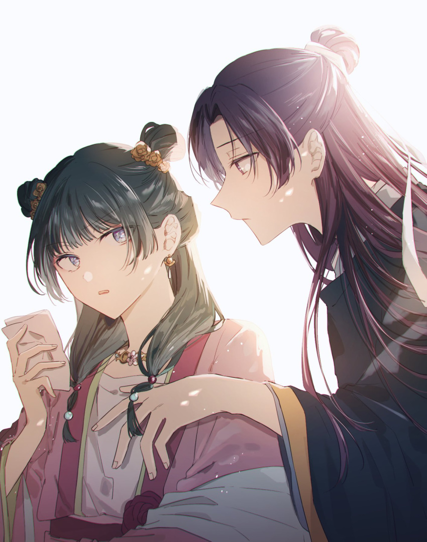 1boy 1girl beads black_robe blue_eyes blunt_bangs chinese_clothes closed_mouth commentary commentary_request dress drop_earrings earrings flower flower_necklace green_hair hair_beads hair_bun hair_ornament hair_over_shoulder half_updo hand_on_another's_chest highres holding holding_cloth jewelry jinshi_(kusuriya_no_hitorigoto) kusuriya_no_hitorigoto long_hair long_sleeves looking_at_another looking_back maomao_(kusuriya_no_hitorigoto) multi-tied_hair necklace parted_lips pink_hanfu purple_eyes purple_hair red_sash robe sash single_hair_bun upper_body wide_sleeves yoichi_hnkn