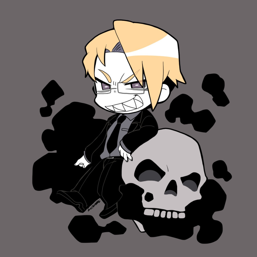 1boy black_jacket black_necktie black_pants blonde_hair chibi chibi_only evil_grin evil_smile full_body glasses grey_background grey_shirt grin gruppen_fuhrer highres jacket kotorai long_sleeves looking_at_viewer male_focus marumaru_no_shuyaku_wa_wareware_da! necktie no_nose pants purple_eyes rectangular_eyewear sharp_teeth shirt short_hair signature skull smile solo teeth