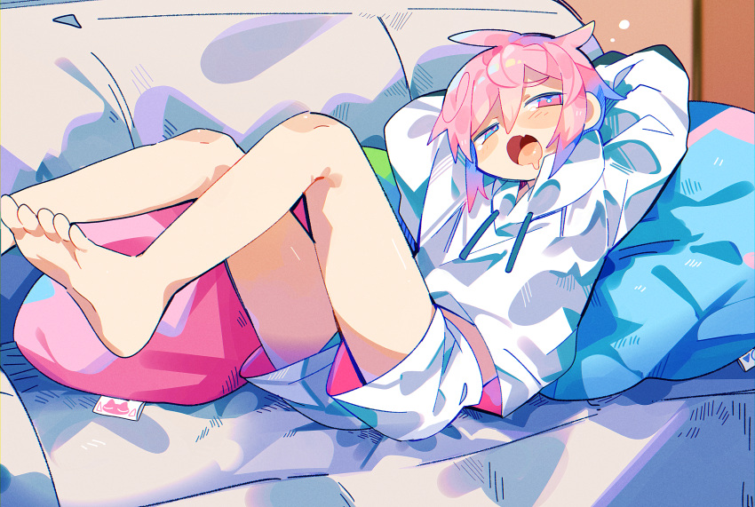 1boy barefoot blue_eyes commentary_request couch drooling heterochromia highres hood hood_down hoodie indoors long_sleeves male_focus mouth_drool on_couch open_mouth original pink_eyes pink_hair raito-kun_(uenomigi) shorts solo two-sided_fabric two-sided_hoodie two-sided_shorts uenomigi white_hoodie white_shorts yawning