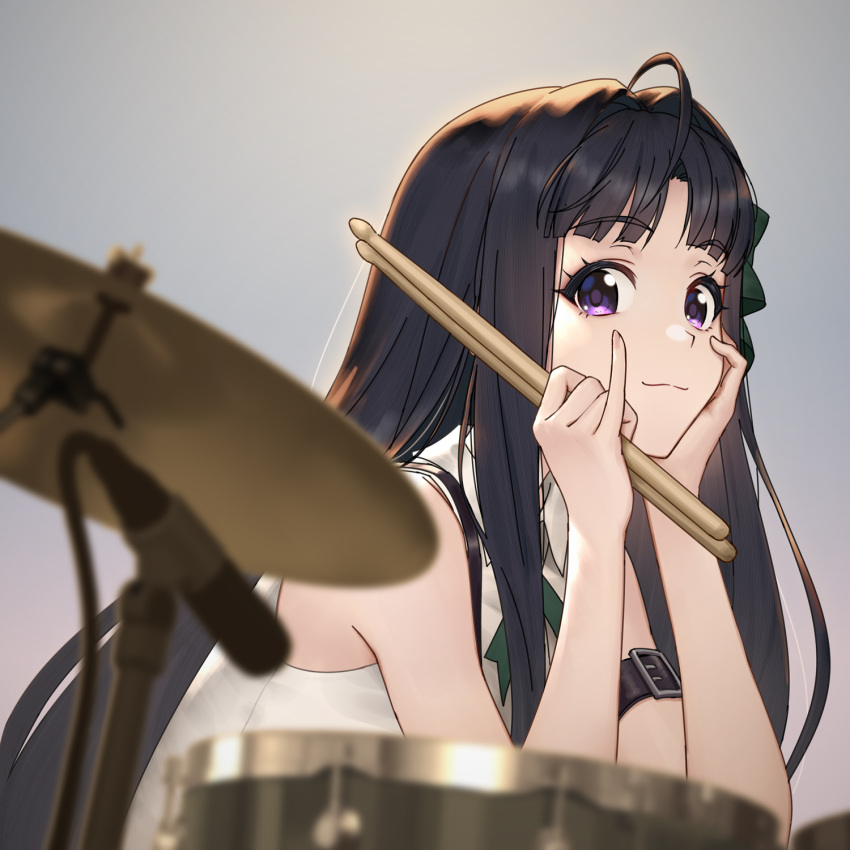 1girl :3 ahoge arm_belt awa_subaru bare_shoulders belt black_belt black_hair blunt_bangs blurry blurry_foreground bow closed_mouth collared_shirt commentary_request depth_of_field drum drum_set drumsticks from_side girls_band_cry green_bow green_ribbon grey_background hair_bow hair_over_shoulder hands_on_own_face hands_up head_rest highres holding holding_drumsticks instrument leaning_forward long_hair looking_at_viewer looking_to_the_side microphone neck_ribbon purple_eyes raised_eyebrows ribbon shirt sidelocks sideways_glance sleeveless sleeveless_shirt smile solo thick_eyelashes ttc upper_body white_shirt