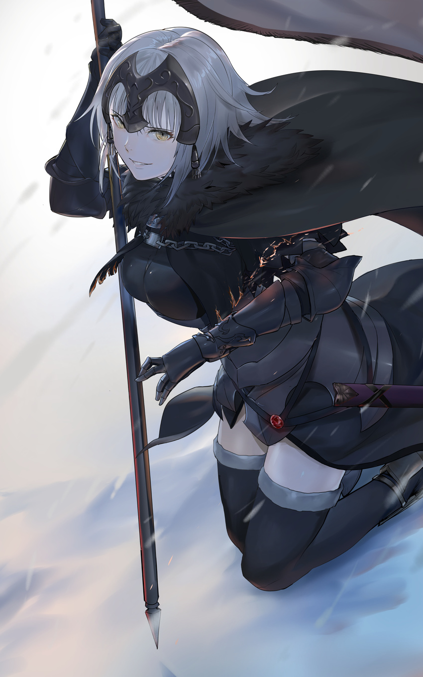 absurdres banner black_legwear dress fate/grand_order fate_(series) gauntlets grey_hair grin headpiece highres holding jeanne_d'arc_(alter)_(fate) jeanne_d'arc_(fate)_(all) kneeling nuda sheath short_hair smile snow solo thighhighs yellow_eyes