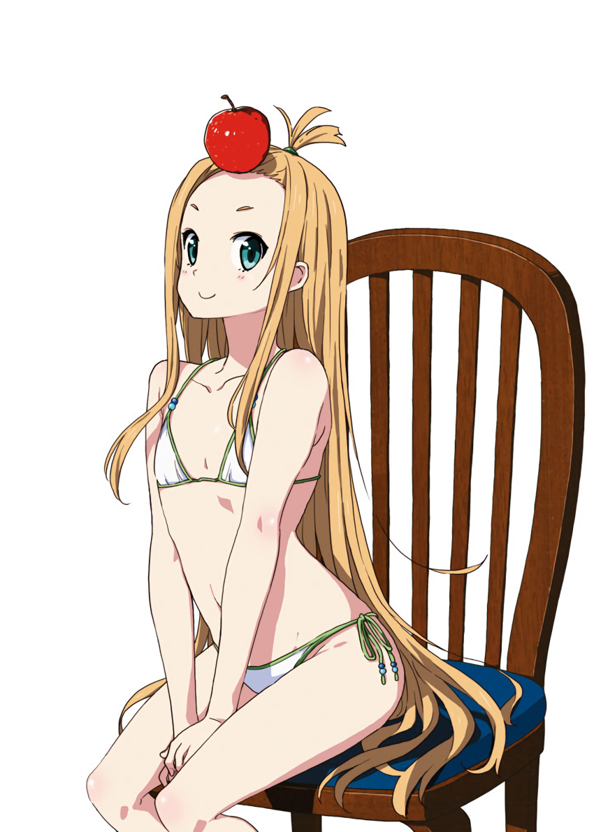 1girl apple bikini blonde_hair blush chair colette_(kono_bijutsubu_niwa_mondai_ga_aru!) food fruit green_eyes highres imigimuru kono_bijutsubu_niwa_mondai_ga_aru! long_hair looking_at_viewer midriff sitting smile straight_hair swimsuit