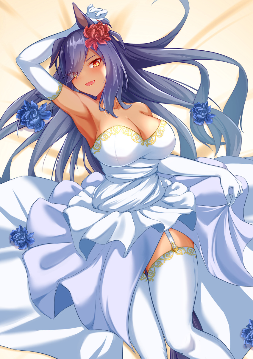 1girl absurdres alternate_costume animal_ears armpits black_hair blush breasts cleavage commentary_request dark-skinned_female dark_skin dress ear_ornament eve_on_k feet_out_of_frame garter_straps gloves highres hishi_amazon_(umamusume) horse_ears horse_girl horse_tail large_breasts long_hair lying on_back on_bed red_eyes smile solo tail thighhighs umamusume very_long_hair white_dress white_garter_straps white_gloves white_thighhighs