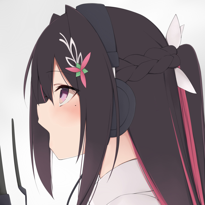 1girl absurdres azki_(hololive) choumei_(qca012005) expressionless hair_ornament headphones highres hololive jitome long_hair looking_to_the_side microphone multicolored_hair open_mouth profile simple_background virtual_youtuber white_background