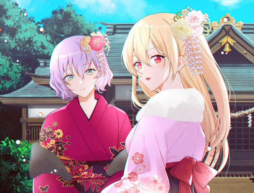 2girls alisa_reinford architecture double-parted_bangs east_asian_architecture eiyuu_densetsu flower green_eyes hair_between_eyes hair_flower hair_ornament il_(il_suffered) japanese_clothes kimono long_hair looking_at_viewer multiple_girls outdoors plant ponytail purple_hair red_eyes rope sen_no_kiseki sharon_kreuger shimenawa shinto short_hair sidelocks smile temple tree