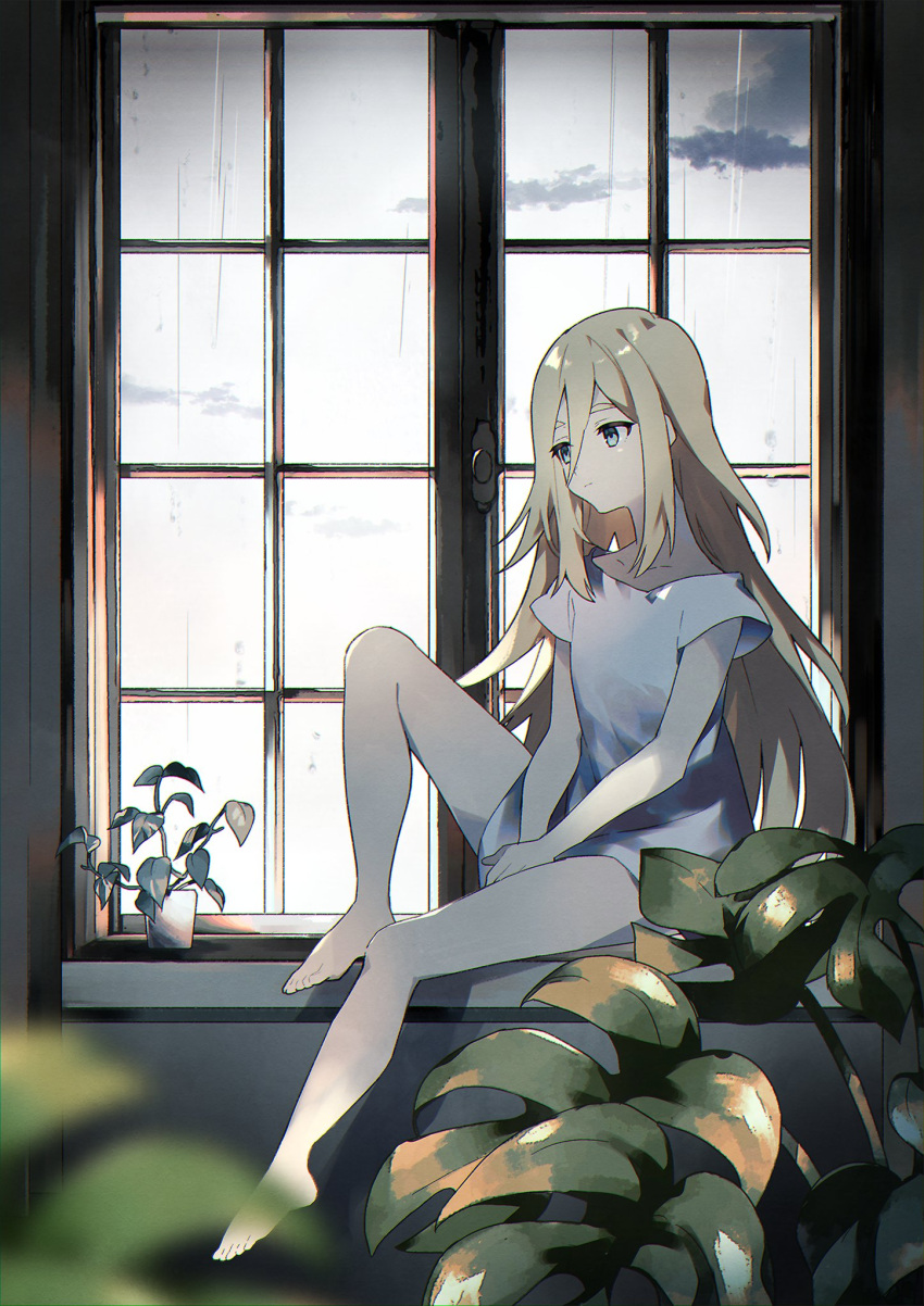 1girl barefoot between_legs blonde_hair blue_eyes blurry closed_mouth cloud commentary depth_of_field dress expressionless full_body hair_between_eyes hand_between_legs highres long_hair looking_outside muntins negiyan plant potted_plant rachel_gardner rain satsuriku_no_tenshi short_dress short_sleeves sideways_glance sitting solo symbol-only_commentary white_dress window