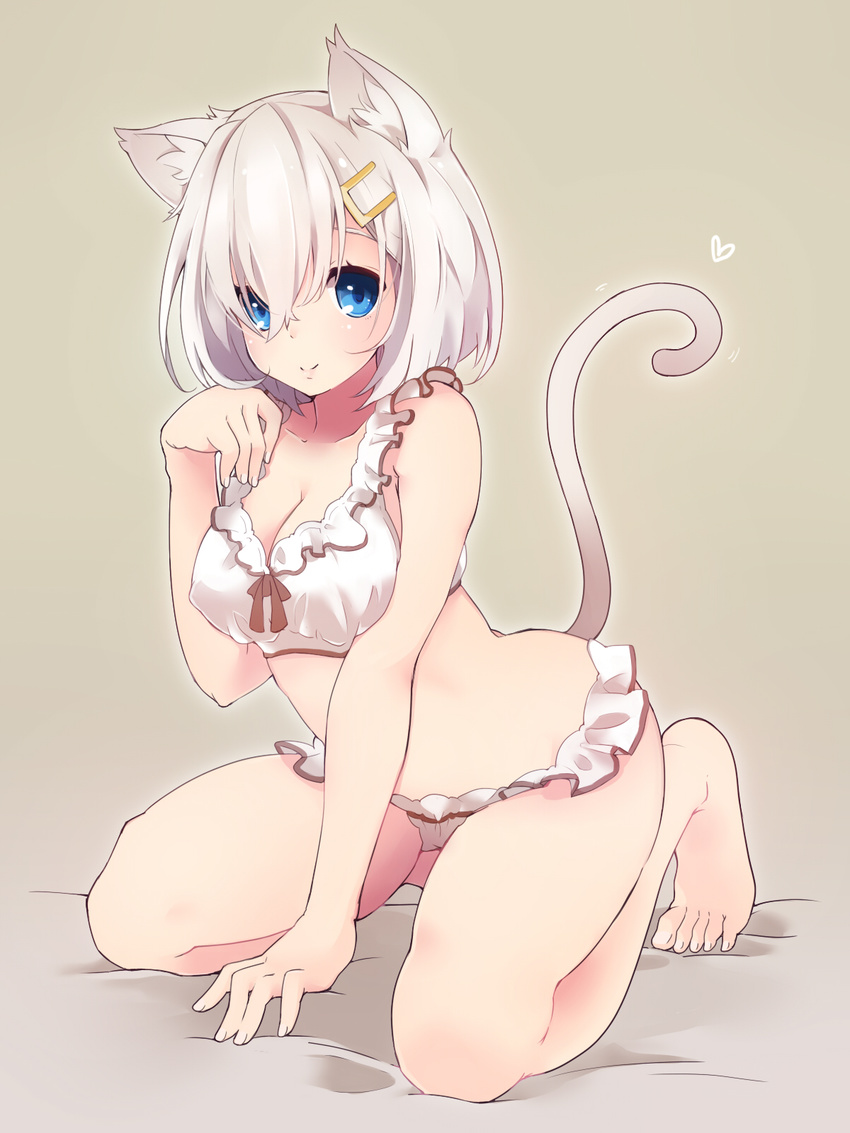 animal_ears blue_eyes breasts cat_ears cat_tail cleavage commentary eyes_visible_through_hair hair_ornament hair_over_one_eye hairclip hamakaze_(kantai_collection) highres kantai_collection kemonomimi_mode large_breasts looking_at_viewer ozu_warudo paw_pose short_hair silver_hair smile solo tail