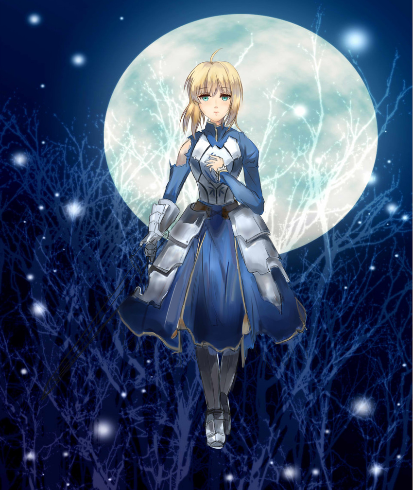 absurdres ahoge armor armored_boots armored_dress artoria_pendragon_(all) blonde_hair boots braid breastplate fate/stay_night fate_(series) french_braid full_moon gauntlets green_eyes hand_on_own_chest highres juliet_sleeves long_sleeves looking_at_viewer moon puffy_sleeves saber short_hair sketch solo sunver torn_clothes torn_sleeve