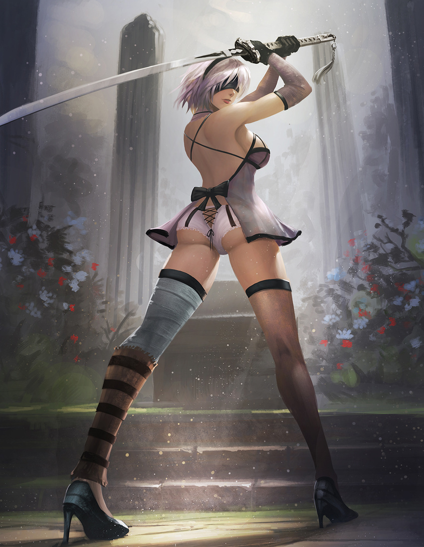 armpits arms_up ass bare_back bare_shoulders blindfold breasts cosplay facing_viewer hairband highres kaine_(nier) kaine_(nier)_(cosplay) katana kaze_no_gyouja large_breasts lips looking_back nier nier_(series) nier_automata short_hair sideboob silver_hair solo sword thighhighs thighs weapon yorha_no._2_type_b