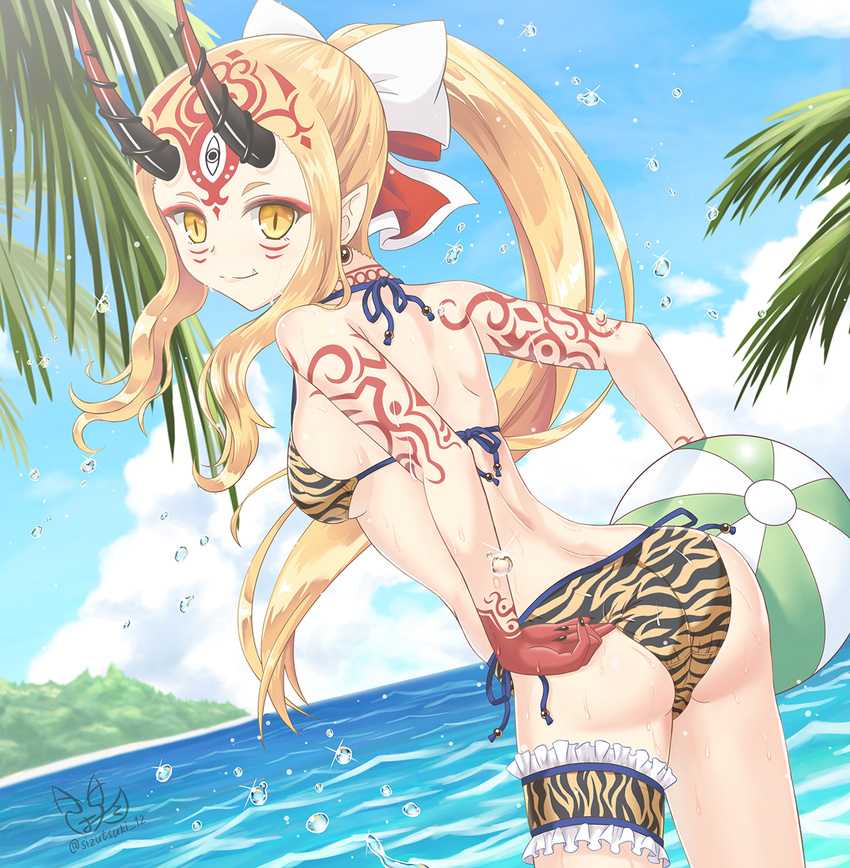 adjusting_clothes adjusting_swimsuit ass ball beach beachball bikini blonde_hair closed_mouth cloud cloudy_sky commentary_request day earrings facial_mark fang fate/grand_order fate_(series) hair_ribbon highres horns ibaraki_douji_(fate/grand_order) jewelry long_hair looking_at_viewer looking_back oni oni_horns outdoors pointy_ears ponytail ribbon sky smile solo swimsuit tattoo thigh_strap tsukizaki_shizuka water yellow_eyes