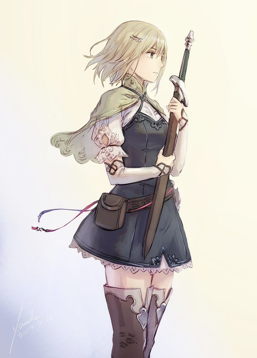 anbe_yoshirou blonde_hair blue_dress boots brown_footwear brown_legwear closed_mouth dated dress gradient highres holding holding_sword holding_weapon light_brown_background looking_ahead signature simple_background smile solo sword thigh_boots thighhighs weapon zettai_ryouiki