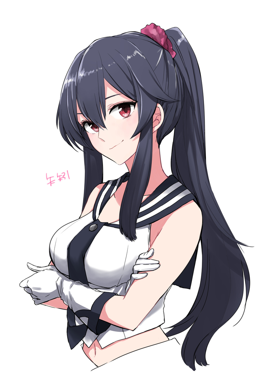 absurdres bare_shoulders black_hair breasts character_name closed_mouth commentary_request crossed_arms gloves highres kantai_collection long_hair looking_at_viewer medium_breasts midriff morinaga_miki navel ponytail red_eyes sailor_collar school_uniform serafuku sidelocks simple_background sleeveless smile solo translated white_background white_gloves yahagi_(kantai_collection)