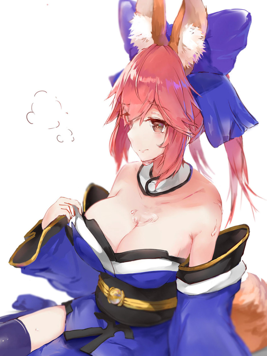 animal_ears bare_shoulders blue_legwear blush bow breasts cleavage detached_collar detached_sleeves fate/extra fate_(series) fox_ears fox_tail hair_bow heart heart-shaped_pupils highres japanese_clothes large_breasts long_hair no_shoes obi pink_hair ponytail red_eyes sash simple_background sitting sketchbook solo symbol-shaped_pupils tail takeichi_yui tamamo_(fate)_(all) tamamo_no_mae_(fate) thighhighs white_background